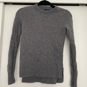 Halogen 100% cashmere crew neck sweater